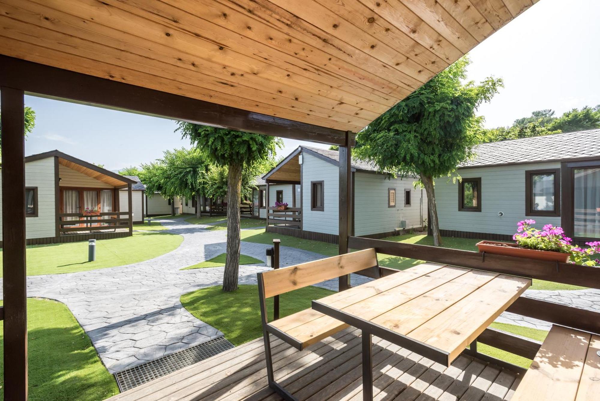 Bungalows Stel-Puigcerdà Dış mekan fotoğraf